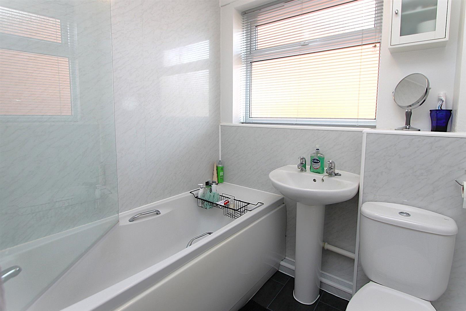 Curlew Close, Kidderminster